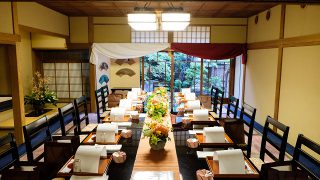 絆が深まる親族のみ家族中心の結婚式 費用や進行の流れ お衣裳さわらぎ